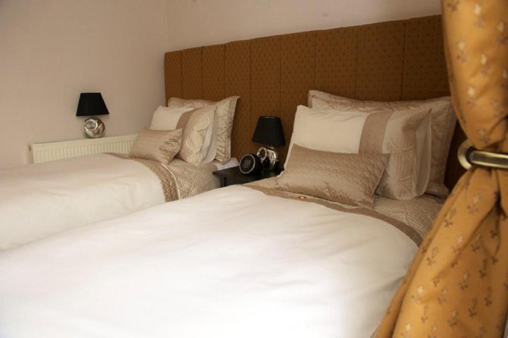 The Bradley Hotell Cheltenham Rum bild