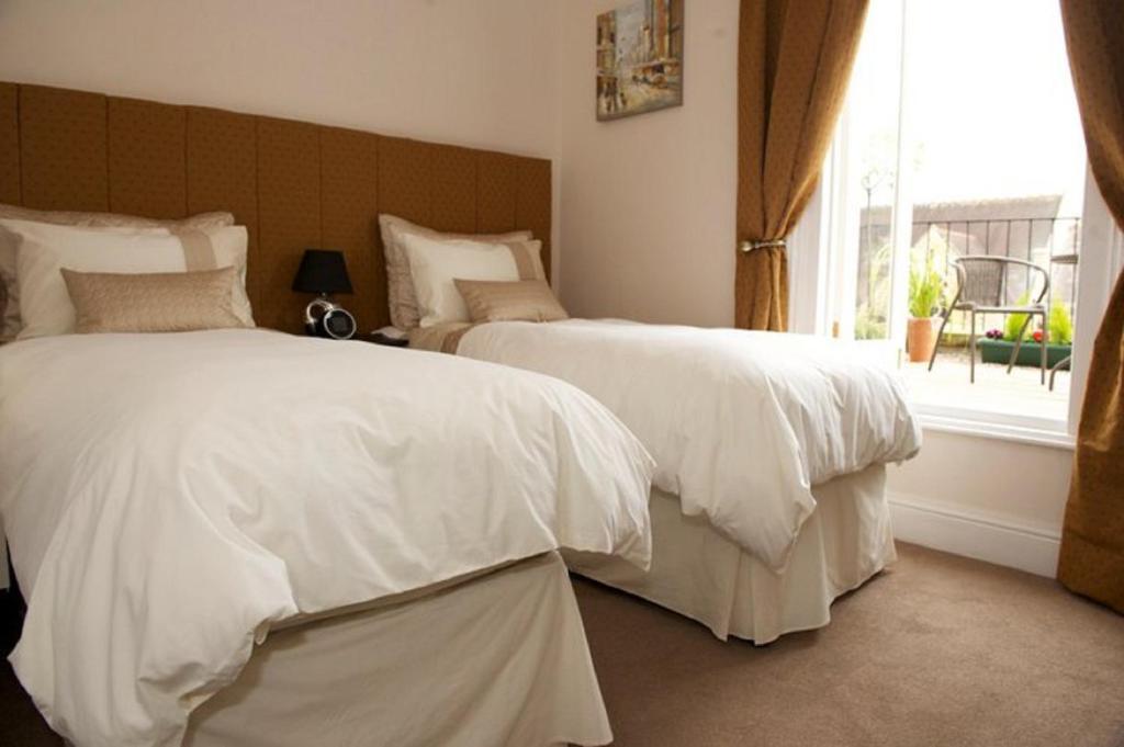 The Bradley Hotell Cheltenham Rum bild