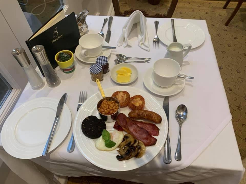 The Bradley Hotell Cheltenham Exteriör bild
